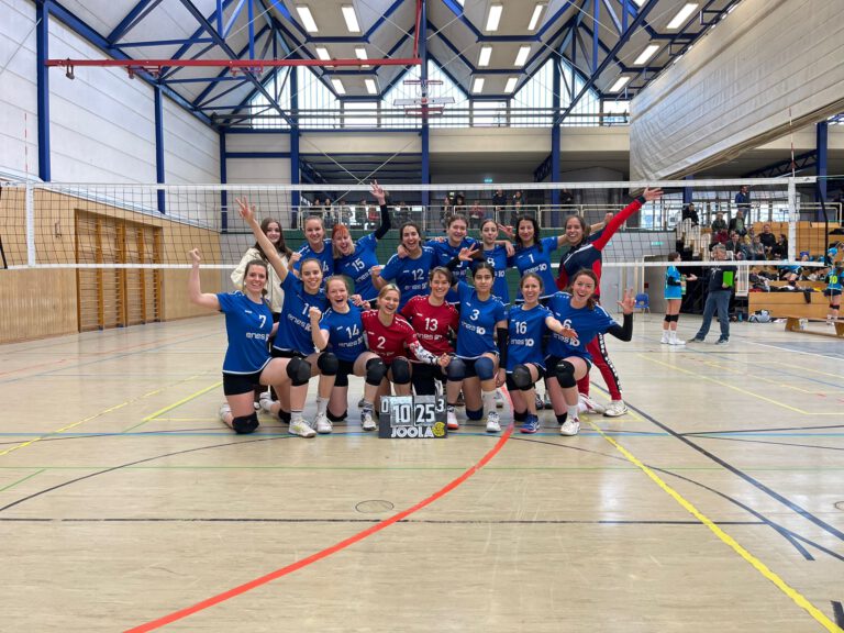 Damen 2 holen sich die letzten Punkte für den Aufstieg🏐🥳
